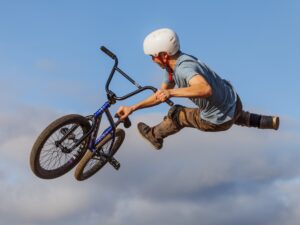 Dirt bike skok